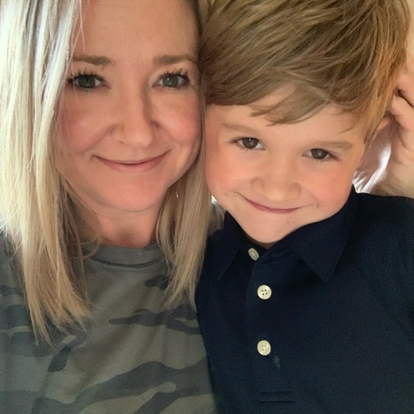 Meet your Posher, Melissa - Picture 2 of 2